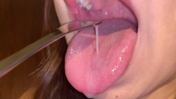 【個人撮影】素人女子大生の唾液・舌苔フルコース　わかな