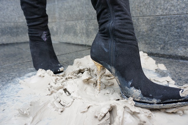 Wet &amp; Messy Shoes Image Collection 067